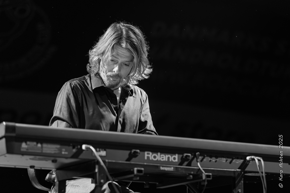 Bennett Holland, 
