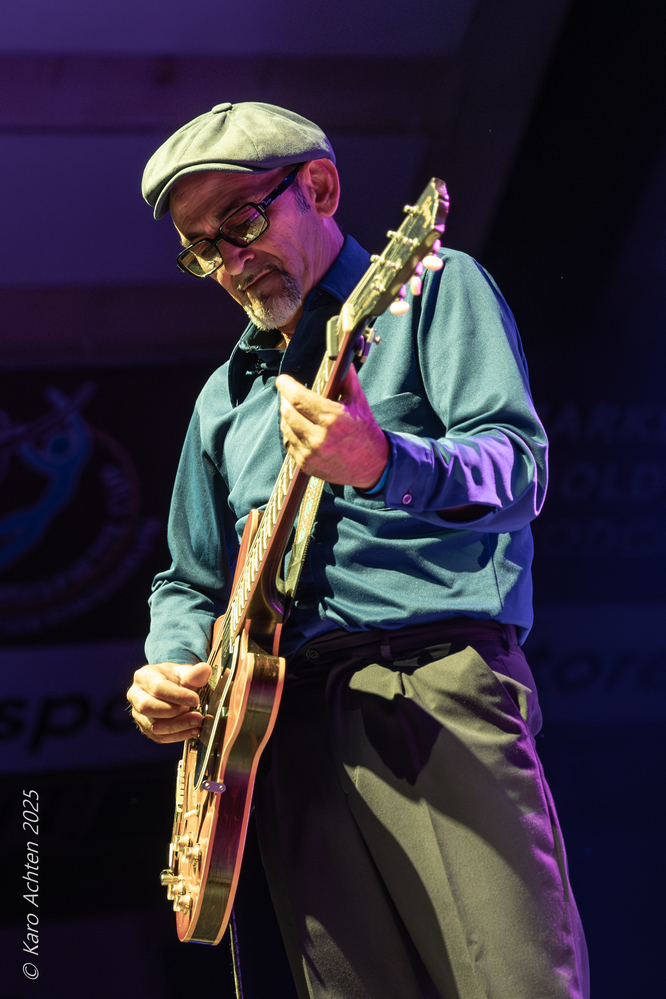 Johnny Bigstone, 
