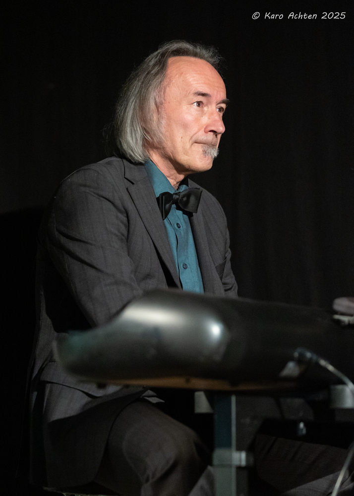 Christian Jung, 
