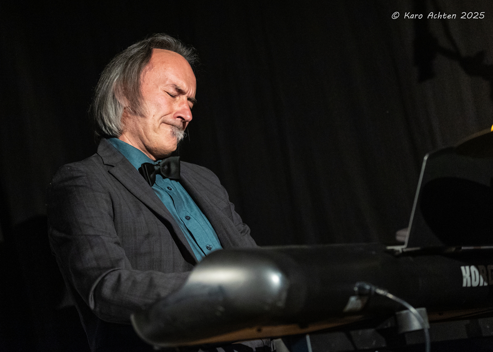 Christian Jung, 
