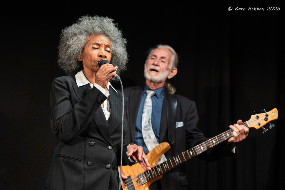 Sydney Ellis, Kevin Post, 
