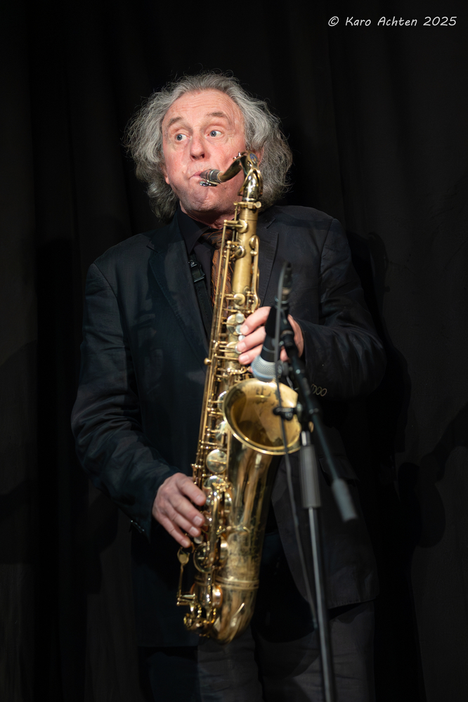 Hugo Scholz, 
