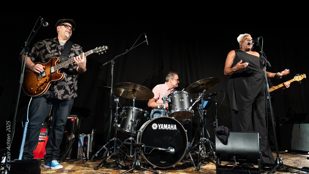 Xavier Pillac, Manu Millot, Tia Carroll, 
