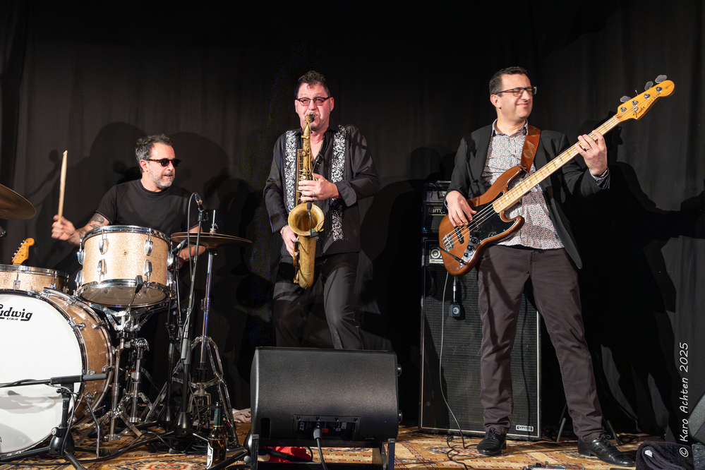 Sax Gordon Beadle, Sax Gordon Beadle, Lamine Guerfi, 
