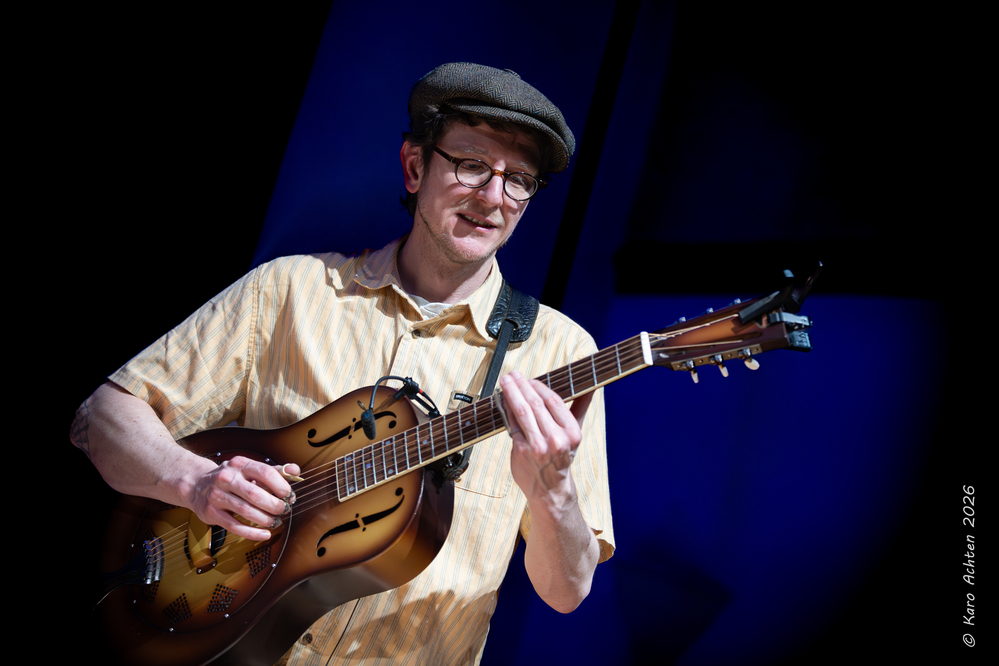 Benjamin Lojak,
