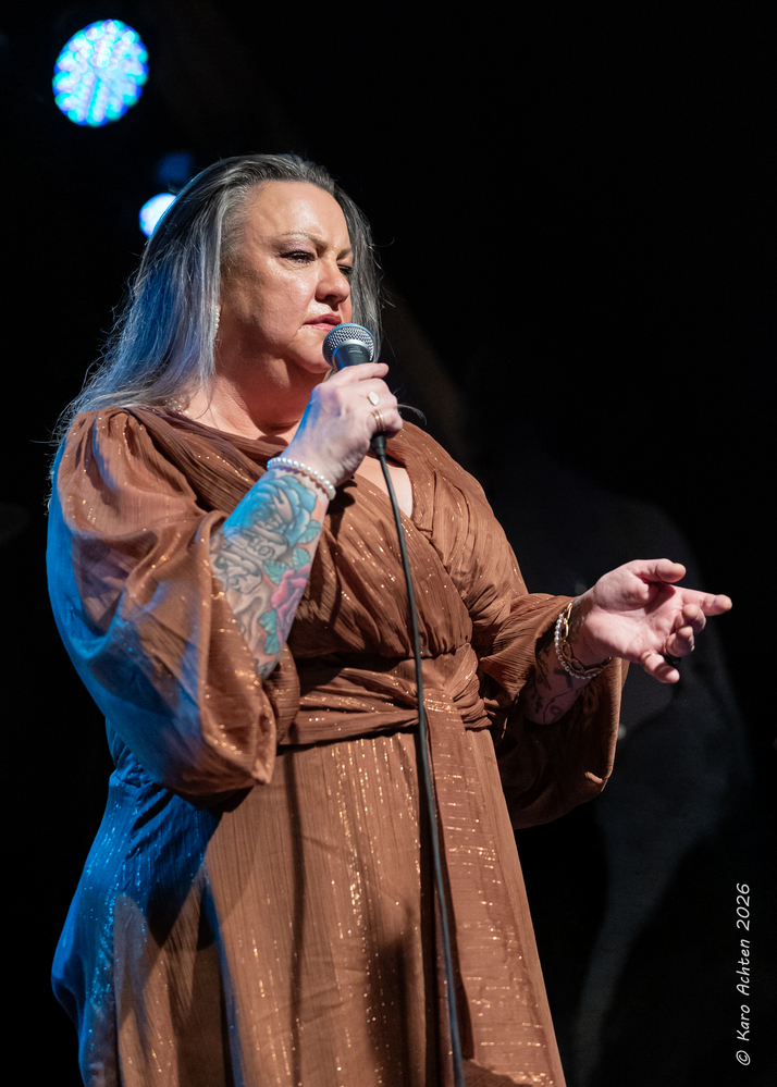 Kaz Hawkins, 
