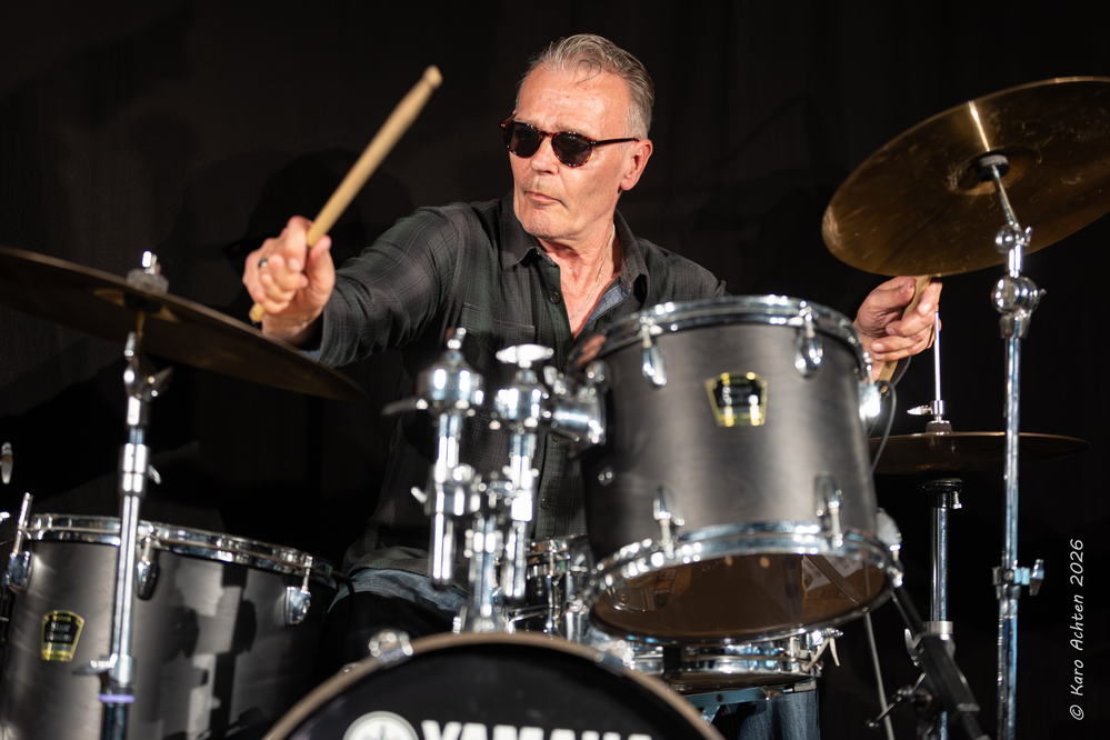 Nick Simonon, 
