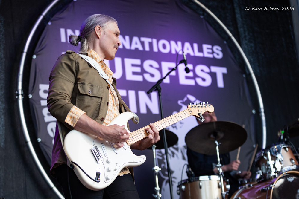 Niko Riippa, 
