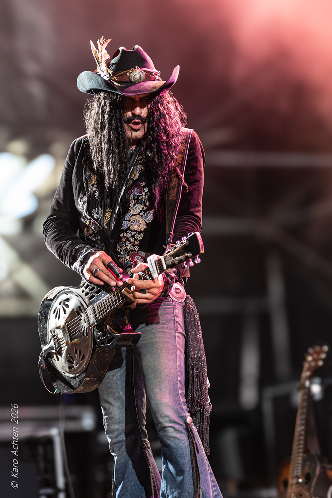 Eric Sardinas, 
