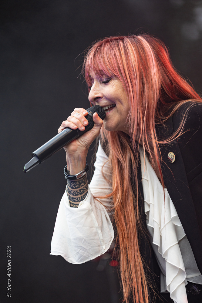 Veronique Gayot, 
