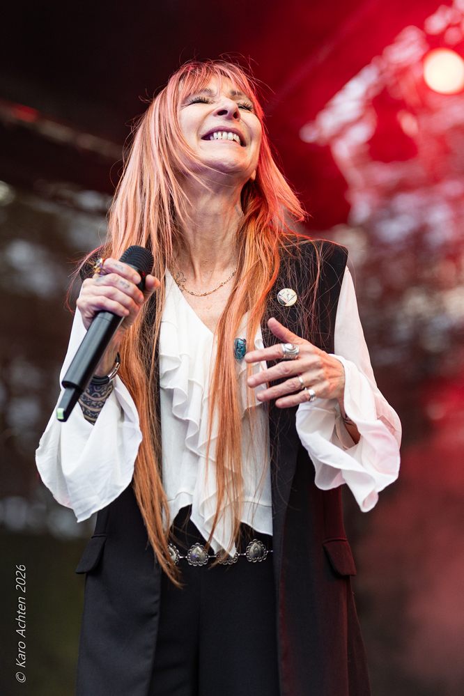 Veronique Gayot, 
