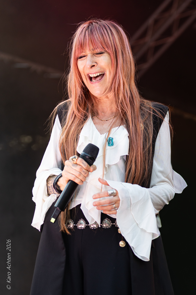 Veronique Gayot, 
