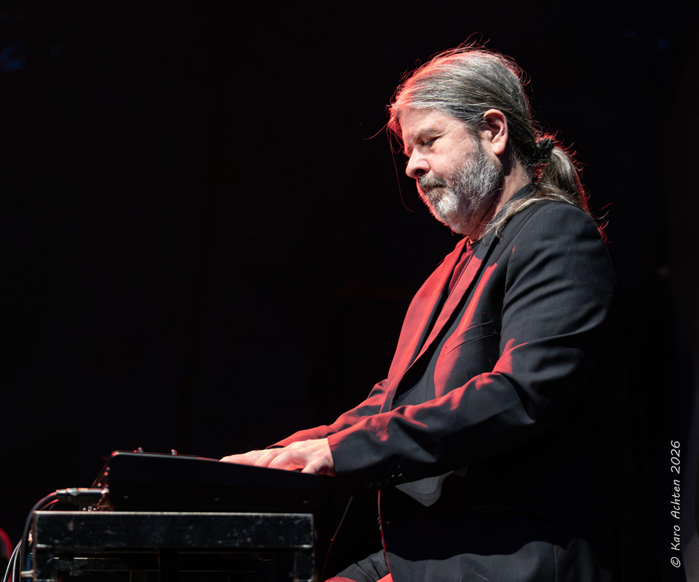 Sascha Kuhn, 

