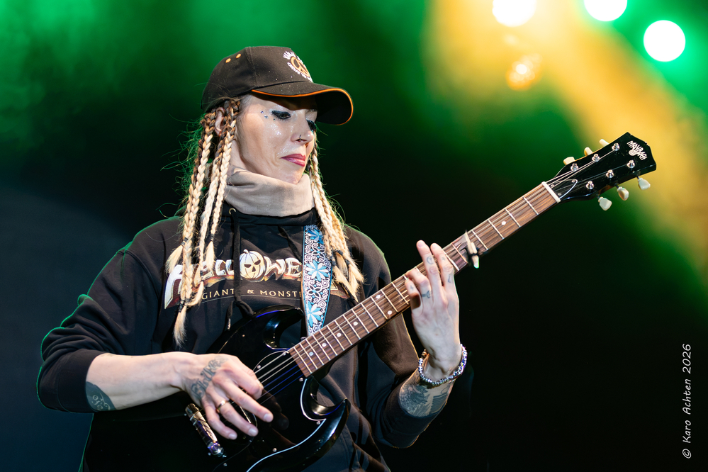 Vanja Sky, 
