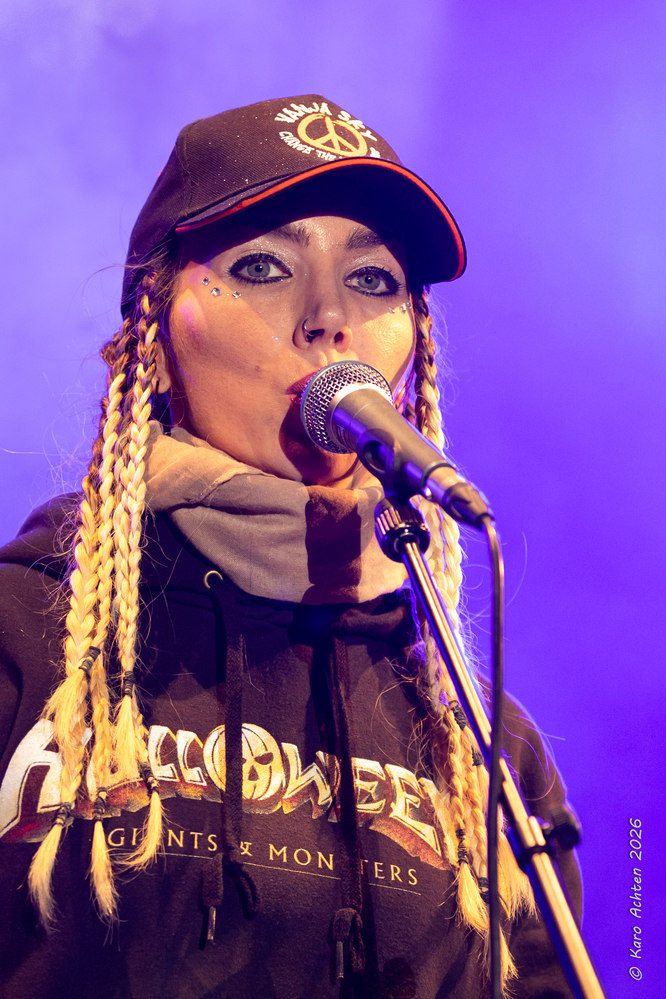 Vanja Sky, 
