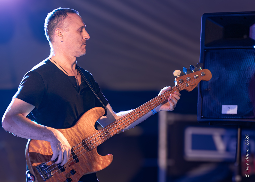 Mike Kamp, 
