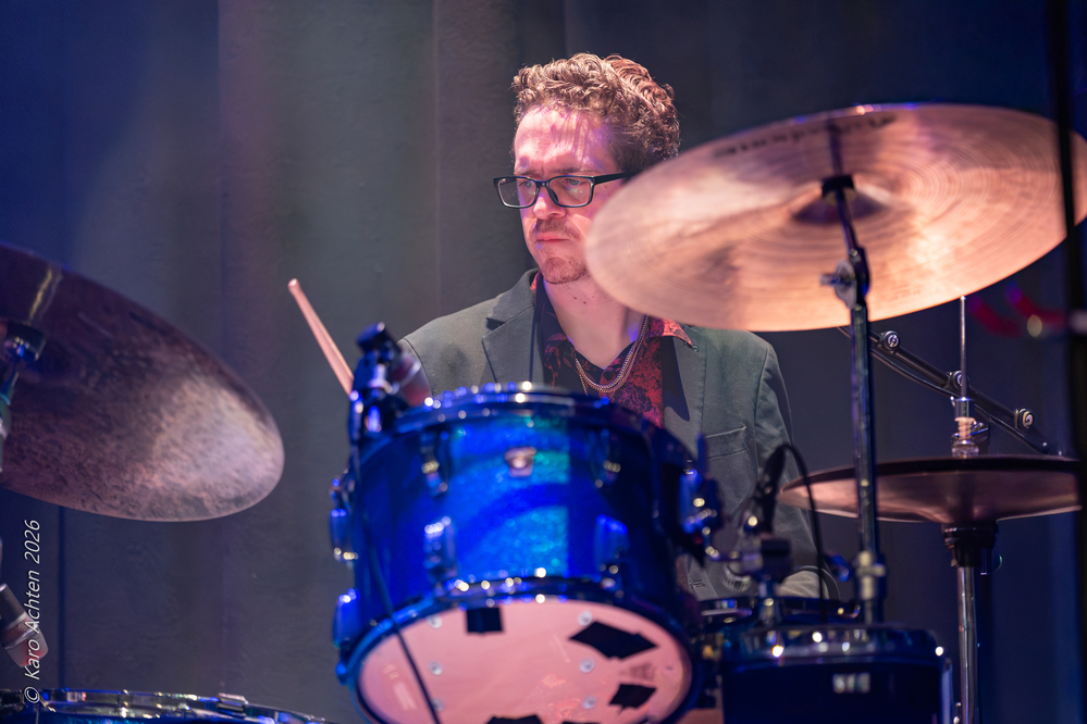 Andrew McNeill, 
