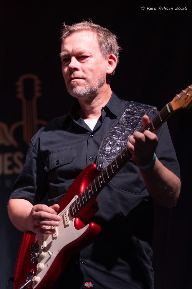 Ian Johannessen, 
