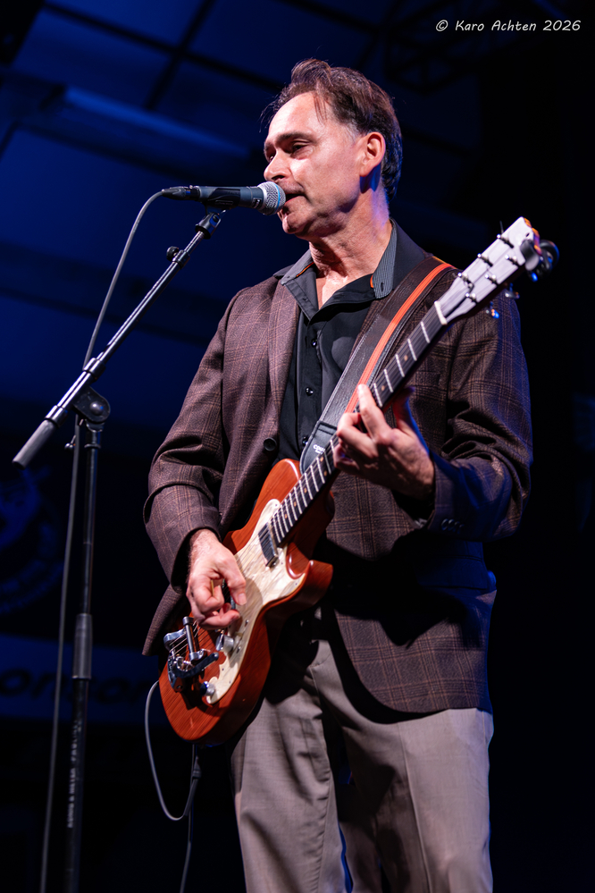 Johnny Burgin, 
