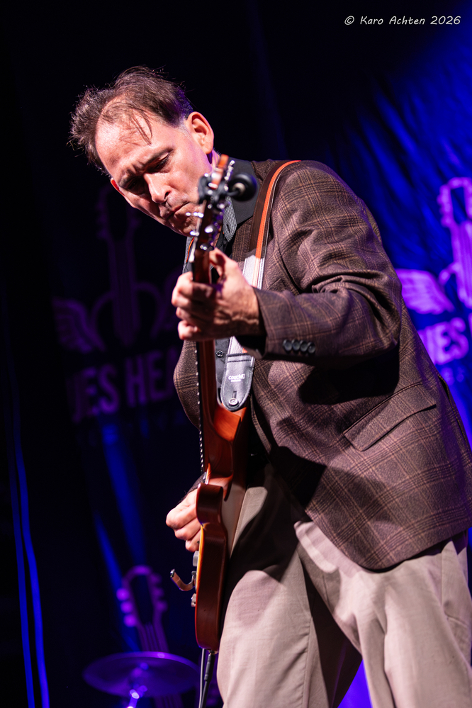 Johnny Burgin, 
