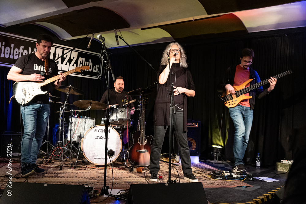 Jochen Volpert, Stefan Schoen, Carola Thieme, Johannes Böhm, 
