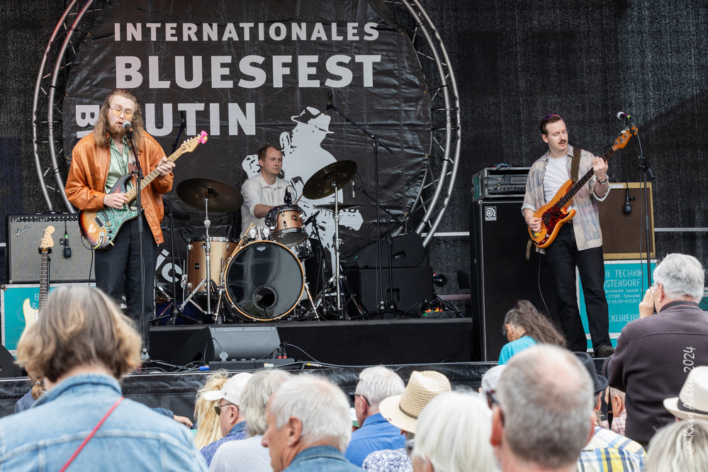 Marius Lien Music, Knærten Simonsen, Kim André Tønnesen, 
