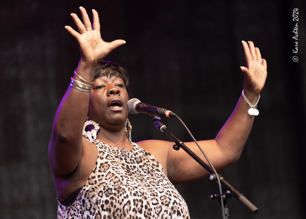 Wanda Johnson, 

