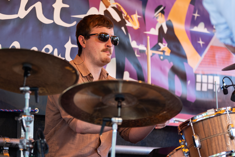 Aaron McLaughlin, 

