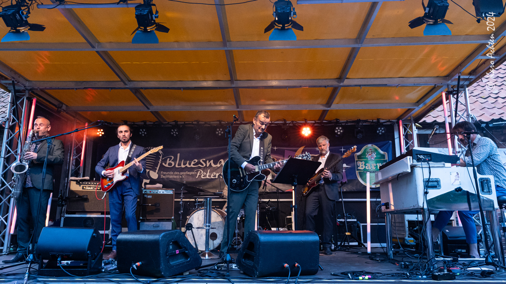 Daniel Durrer, Flo Bauer, Philipp Fankhauser, Hendrix Ackle, 
