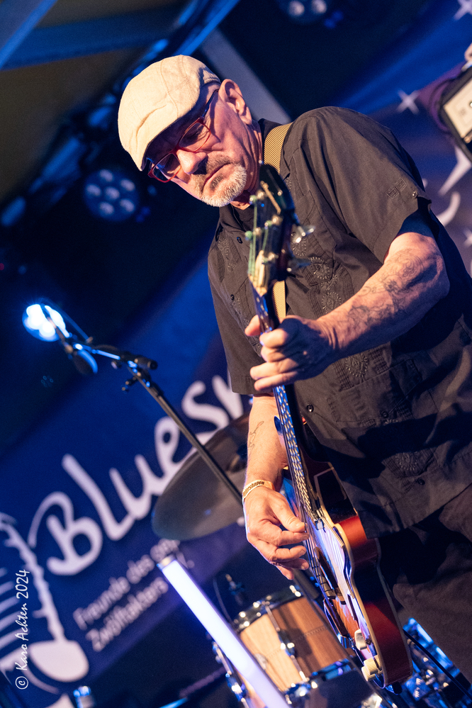 Eric „Church“ Léglise, 
