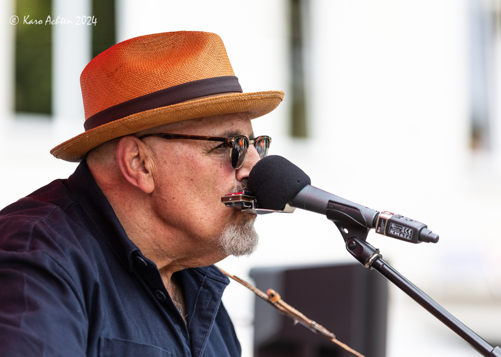 Pete Alderton, 
