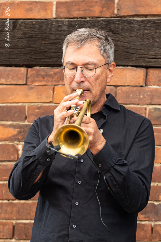Uwe Nolopp, 
