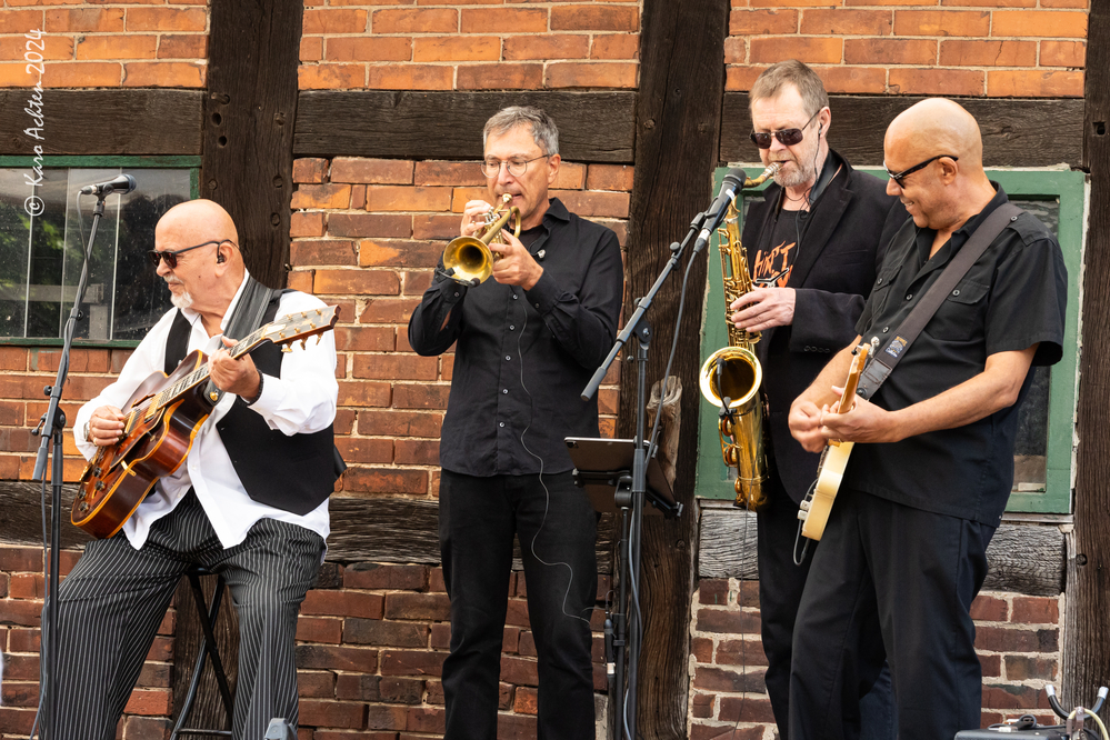 Todor “Tosho” Todorovic, Uwe Nolopp, Volker Winck, Mike Titre, 

