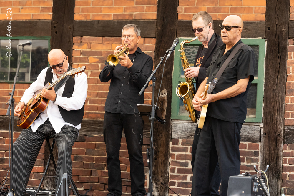Todor “Tosho” Todorovic, Uwe Nolopp, Volker Winck, Mike Titre, 
