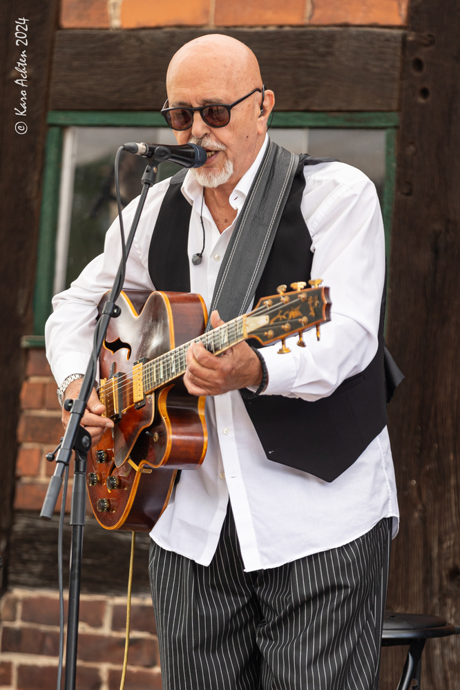 Todor “Tosho” Todorovic, 
