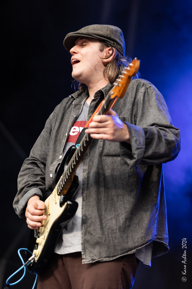 Zac Schulze, 
