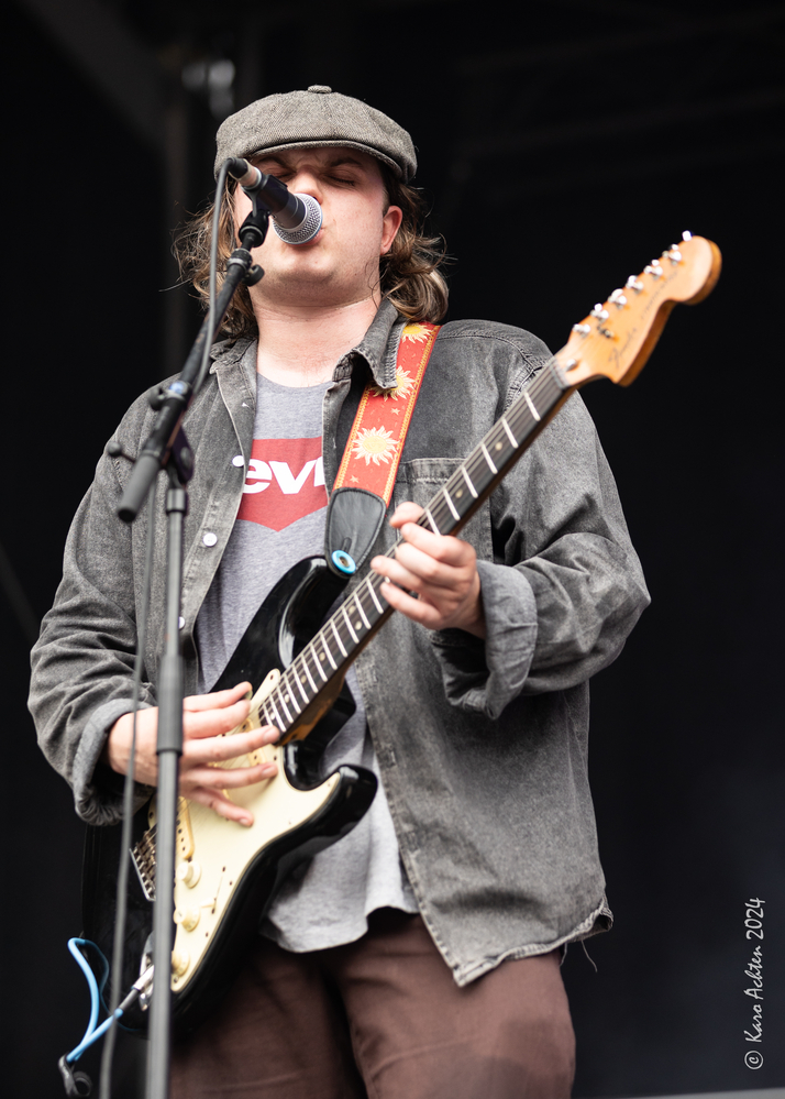 Zac Schulze, 
