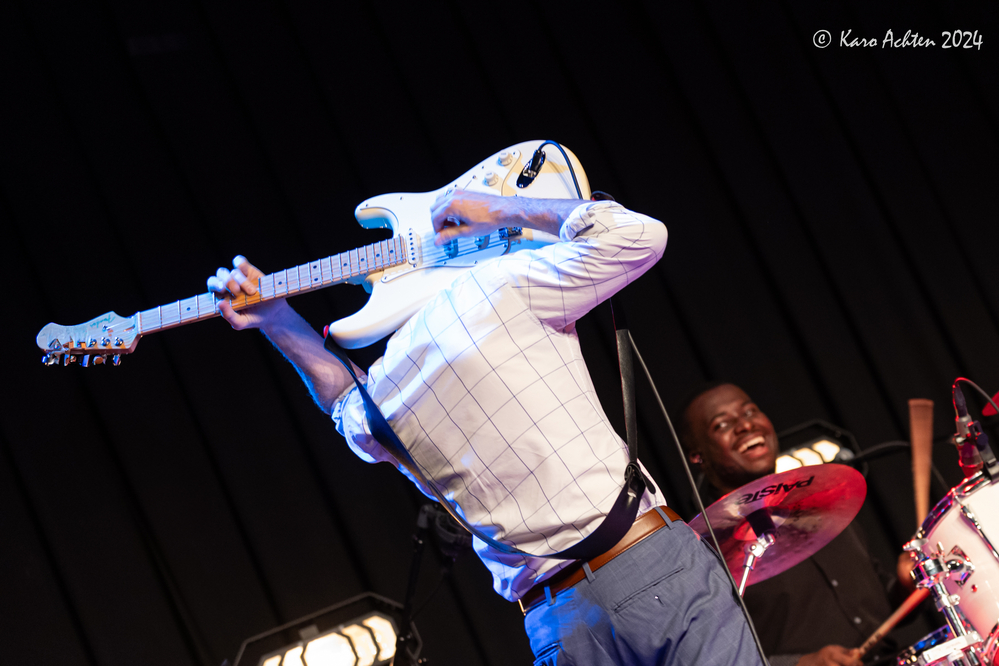 JW Jones, Joel Oppong-Boateng, 
