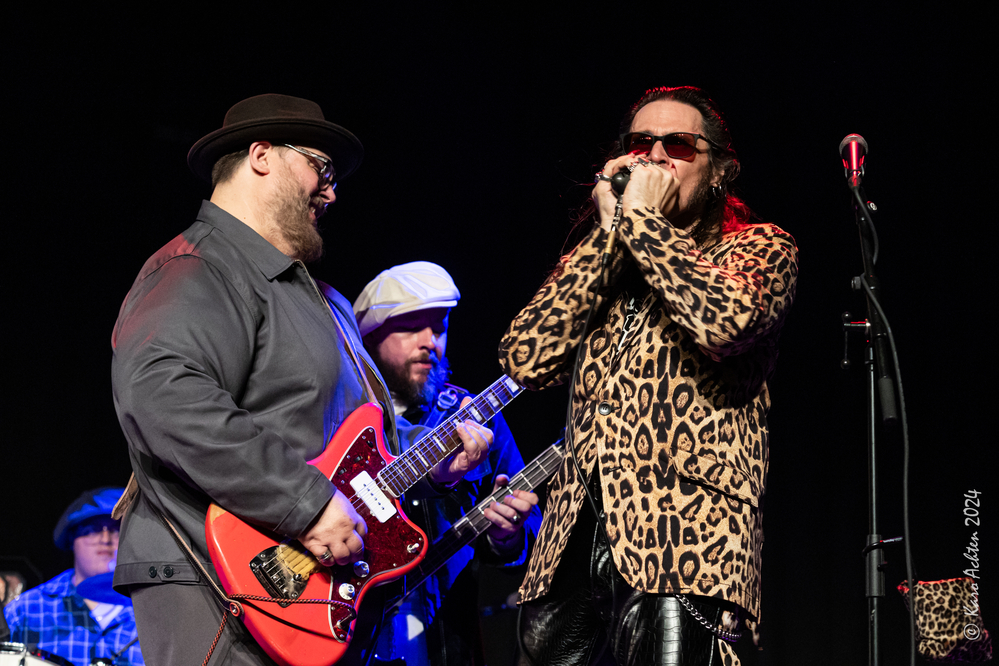 Nick Moss, Rodrigo Mantovani, Dennis Gruenling, 
