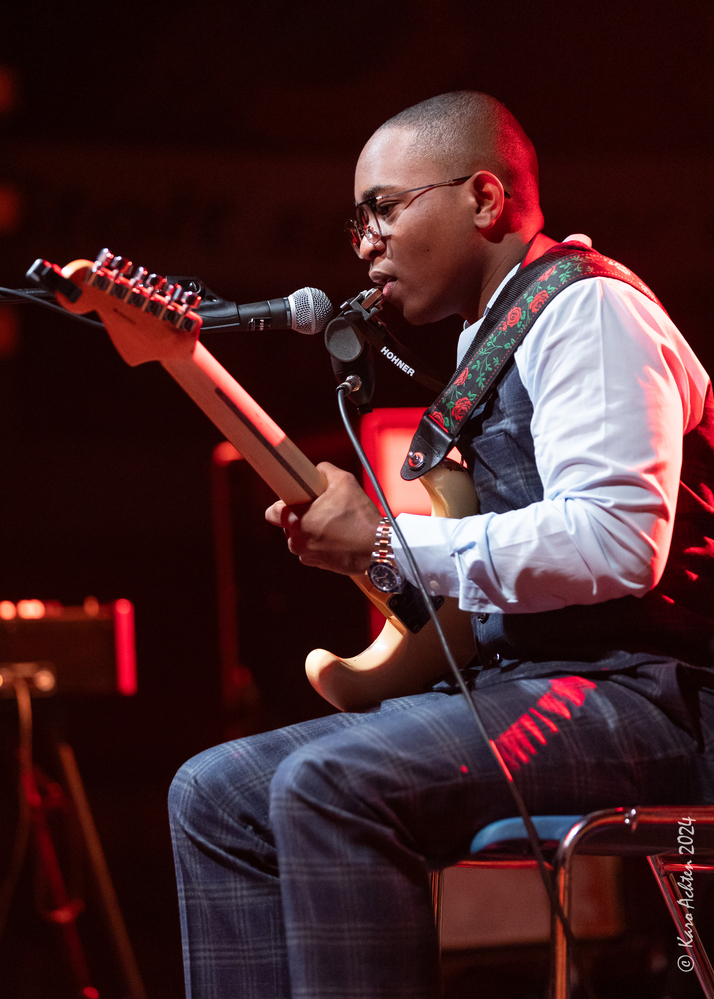 Harrell Davenport, 
