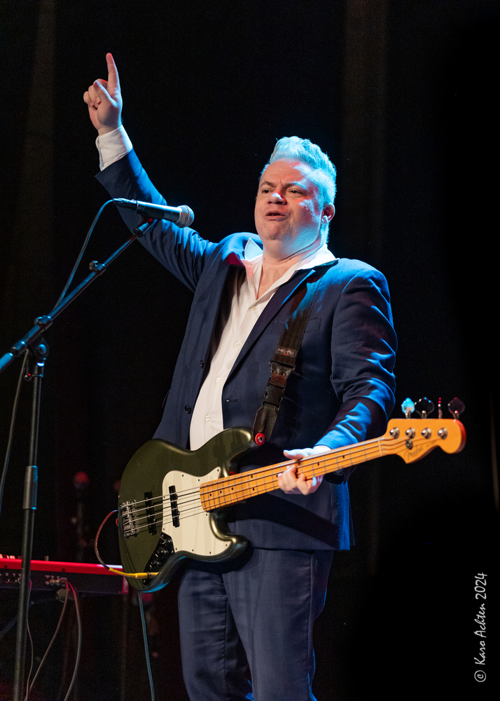 Bruno Falcão, 

