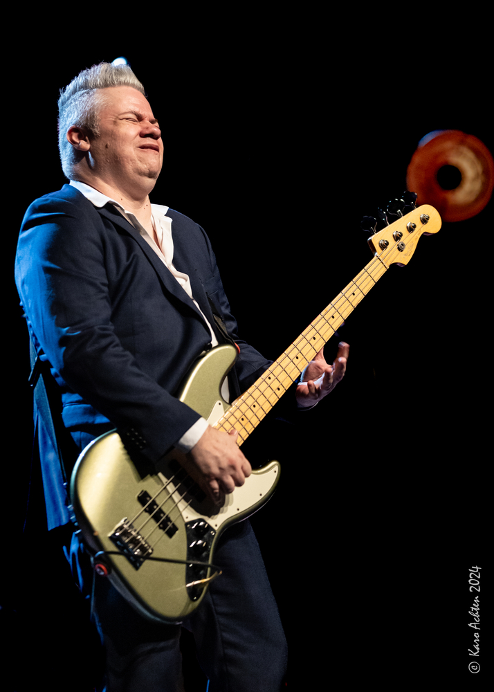 Bruno Falcão, 
