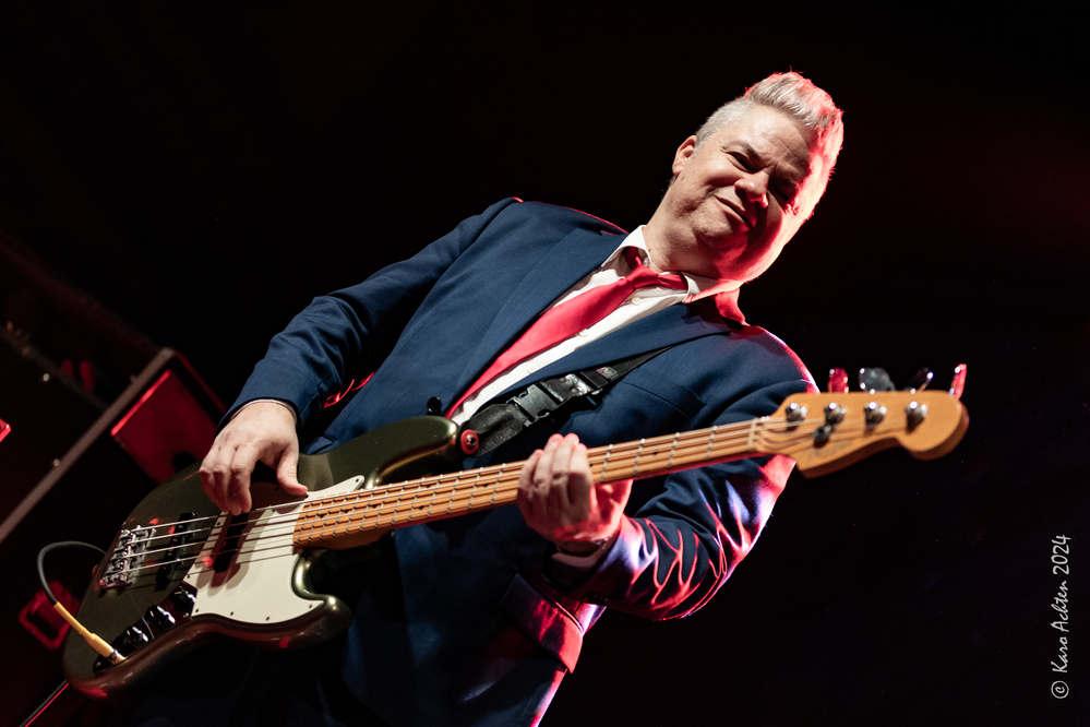 Bruno Falcão, 
