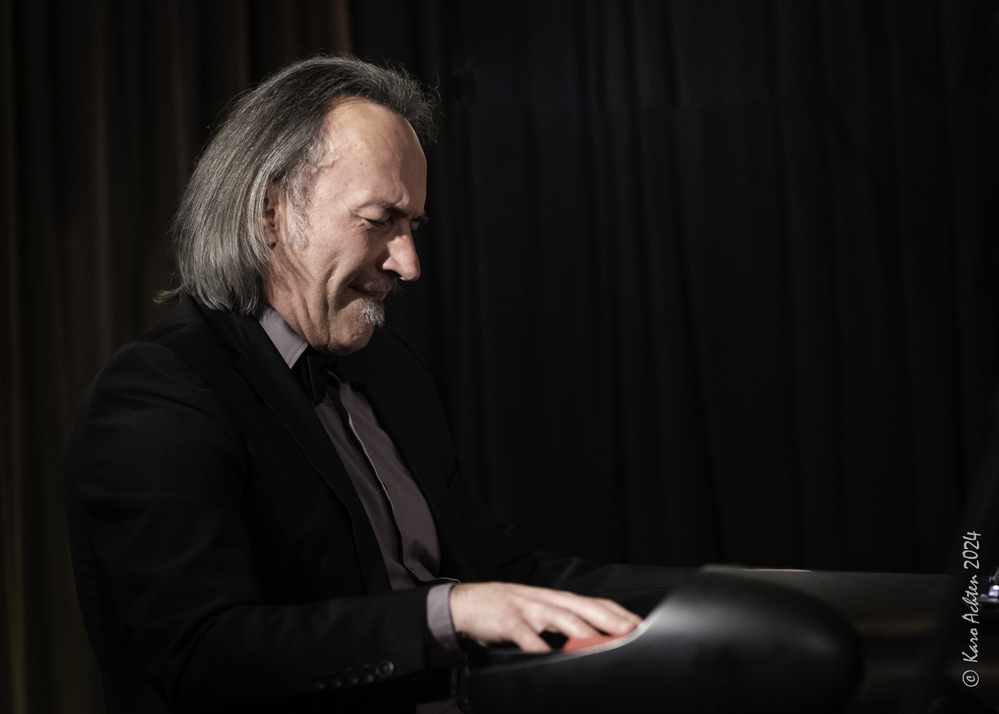 Christian Jung, 
