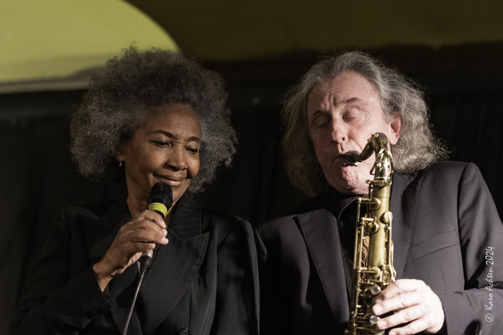 Sydney Ellis, Hugo Scholz
