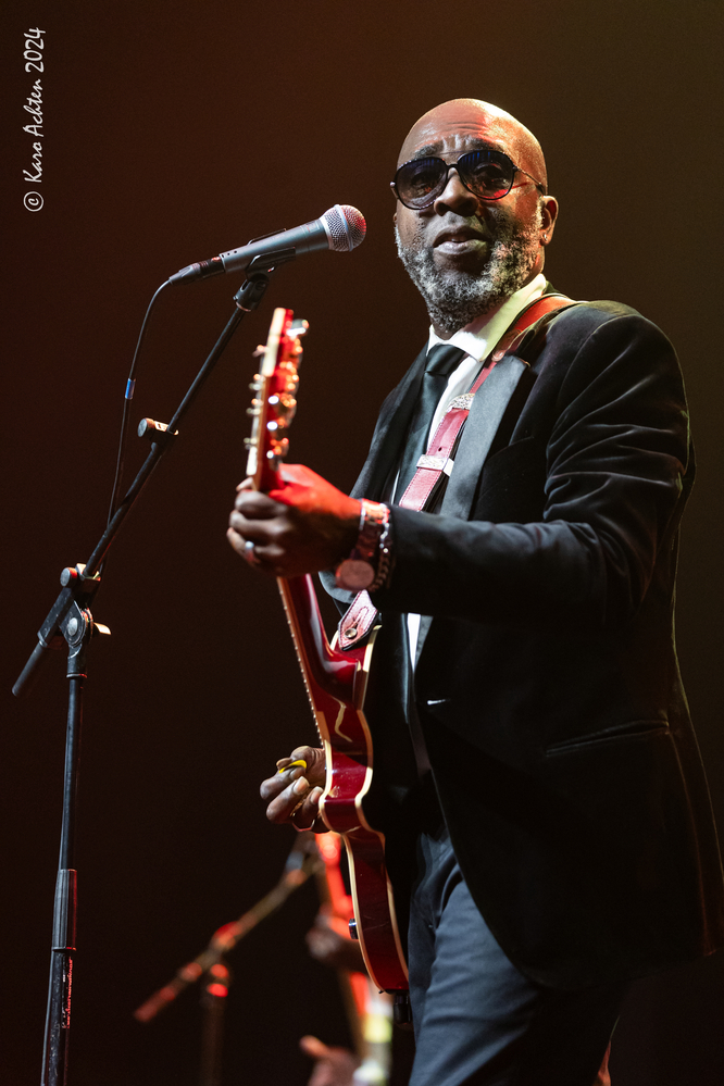 Castro Coleman, 
