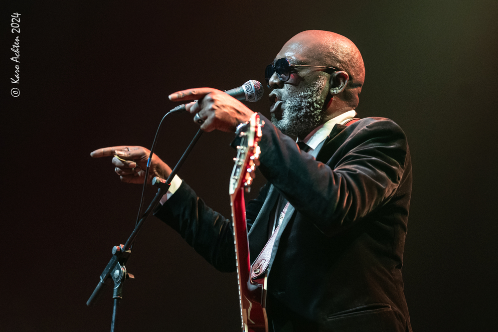 Castro Coleman, 
