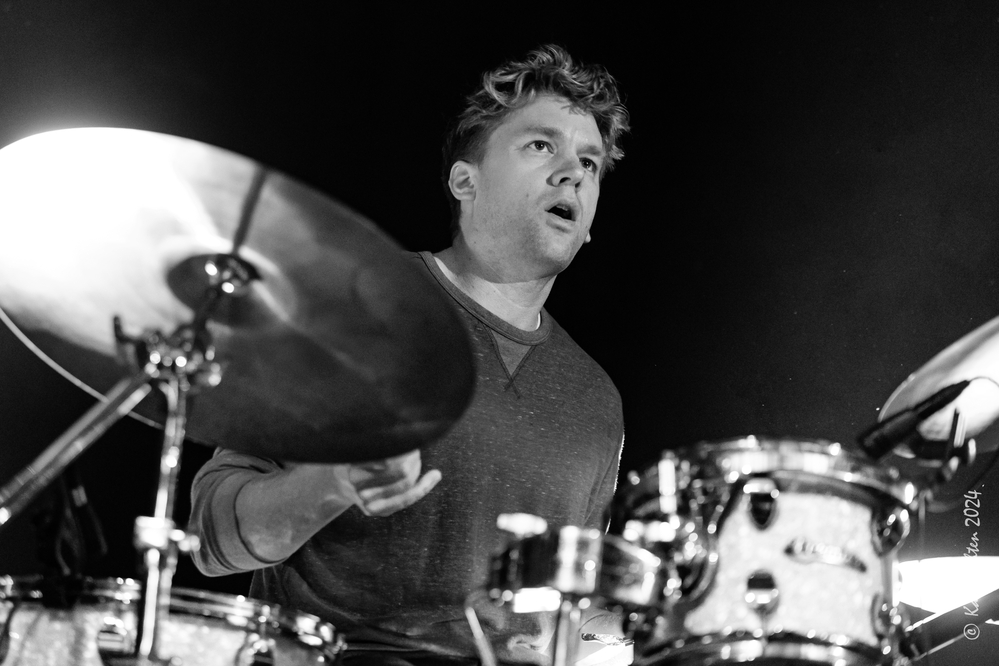 Derek Hendrickson, 
