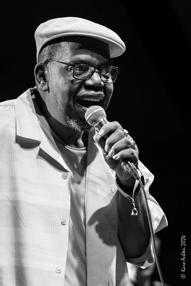 Oscar Wilson, 

